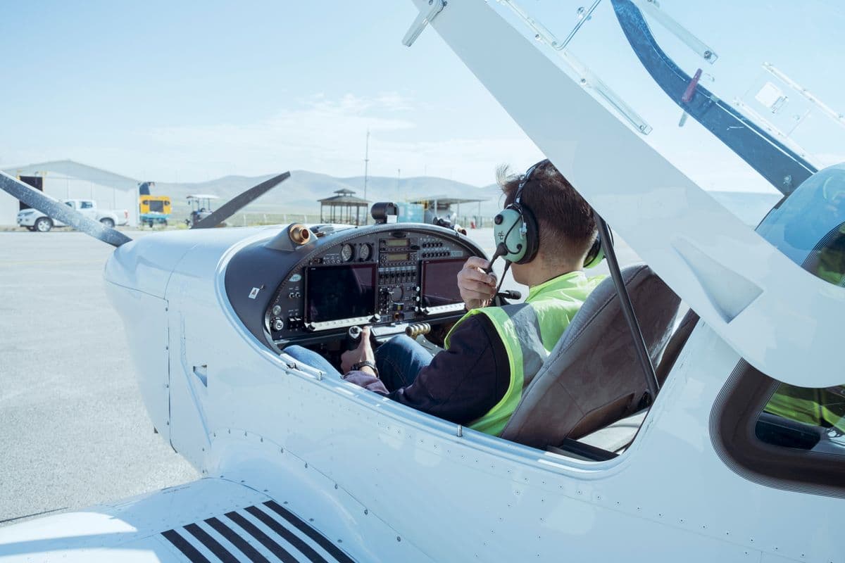 Flight School Marketing Examples — What Actually Worked