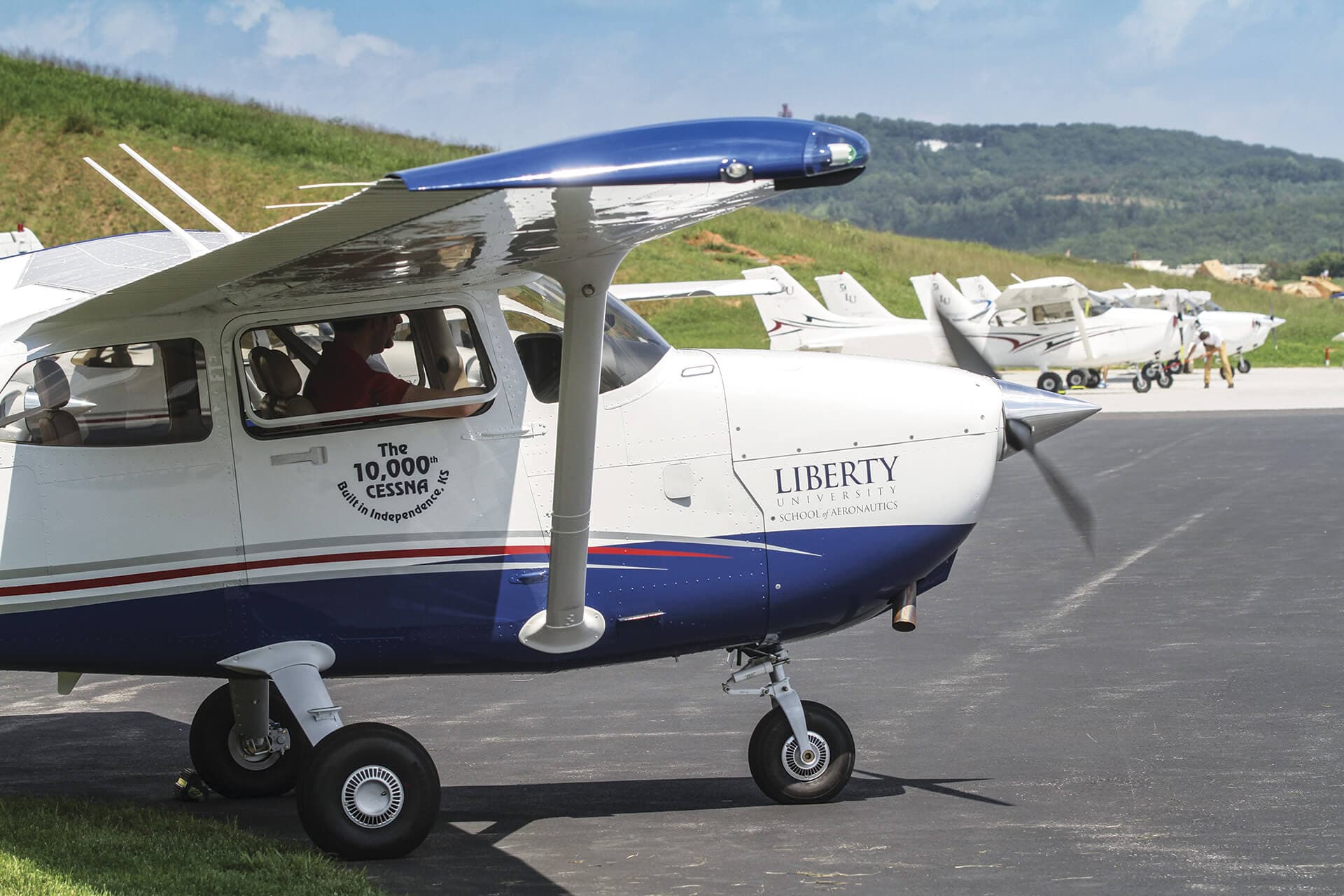 Flight school training aircraft on the ramp